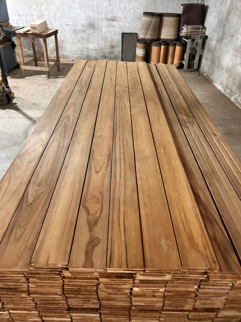 Gỗ Teak Lào